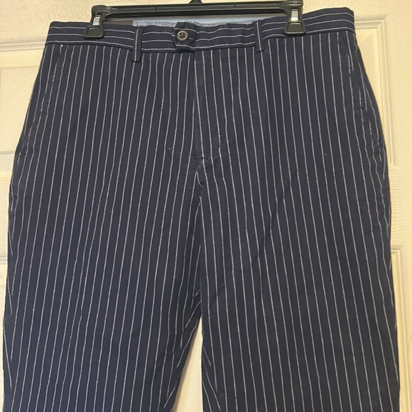 Banana Republic Grayson Slim Tapered Fit Pants Size 33 x 32 NWT Blue - Picture 2 of 8
